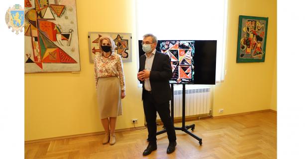 У Винниках відкрили виставку живопису львівського художника Володимира Патика