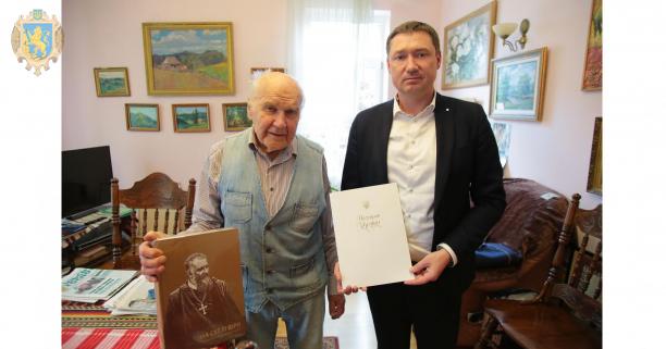 Максим Козицький привітав Ігоря Юхновського від імені Президента України