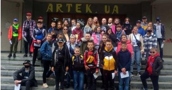 116 дітей зі Львівщини поїхали на відпочинок у дитячі центри «Молода гвардія» та «Артек»