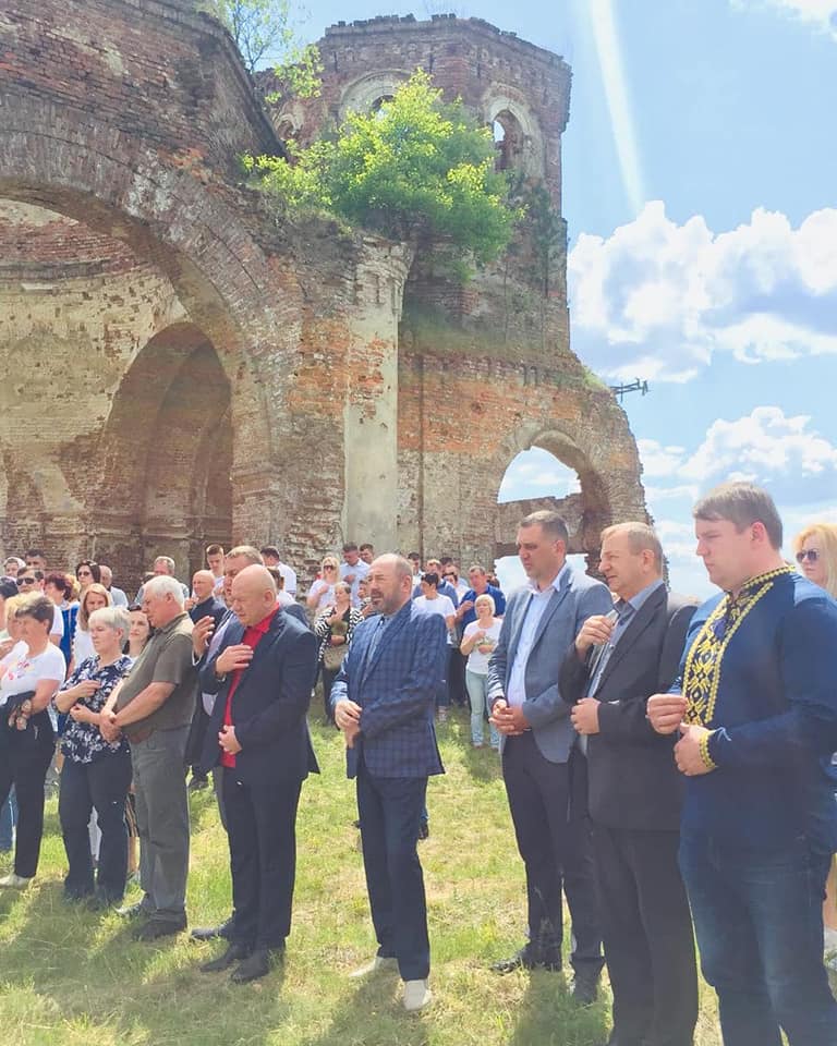 НА ЯВОРІВЩИНІ ВШАНУВАЛИ ПАМ’ЯТІ ПРИМУСОВО ВІДСЕЛЕНИХ ГРОМАДЯН В С.ВЕЛИКА ВИШЕНЬКА