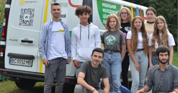 Мобільний молодіжний центр відвідав Старосамбірську громаду