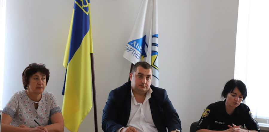 У Яворові відбулась просвітницька-інформаційна акція ” Дитина не товар, та не спосіб заробітку”