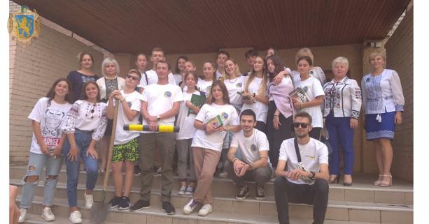 У Бібрській школі організували учнівську конференцію