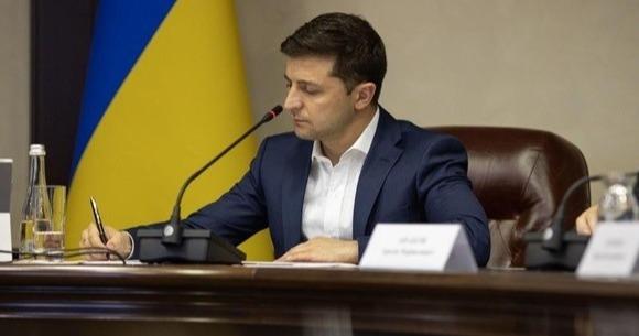Глава держави підписав закон про особливості надання електронних публічних послуг