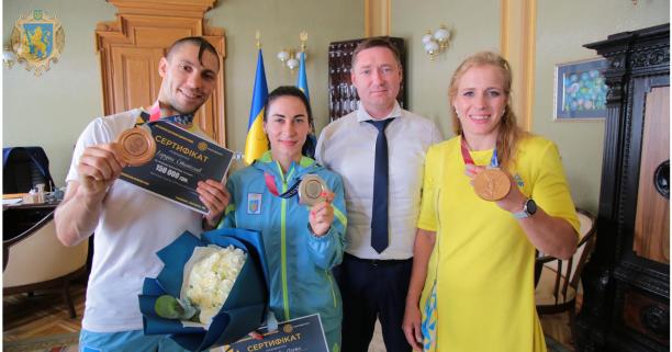 Одна срібна та дві бронзові медалі: Максим Козицький привітав на Львівщині призерів Олімпійських Ігор