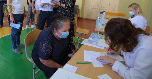 Вчора в області провакцинували 958 осіб, з них 862 – у центрах вакцинації