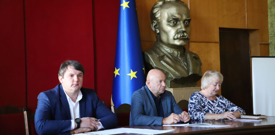 Ряд важливих питань розглянули на апаратній нараді