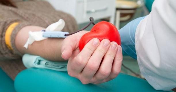 У Дні Донора у Львові можна стати донором крові: у Будинку Воїна організовують «Red Brunch»