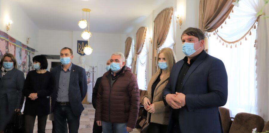 У Культурно-мистецькому центрі “Сокіл” відбулась виставка “НАРОДНА ВІЙНА”