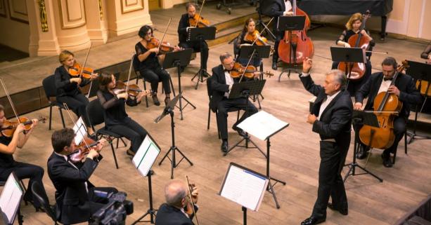 Віртуози Львова презентують концертну програму «Віртуозний феєрверк»