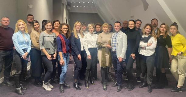 Нетворкінг та ефективна комунікація: для органів виконавчої влади провели тематичне навчання
