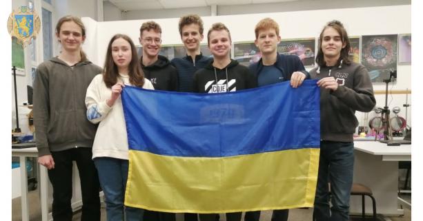 Школярі та студенти Львова – серед переможців Міжнародної олімпіади з астрономії та астрофізики
