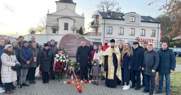 Запали свічку пам’яті: у Любліні делегація з Львівщини вшанувала пам’ять жертв Голодомору