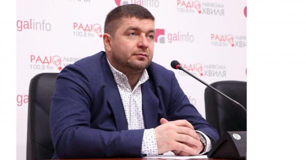 “На наступний рік на ремонт місцевих доріг хочемо залучити суму не меншу, ніж цьогоріч”, – Юрій Бучко