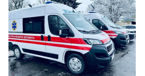 Ще 30 нових карет «швидкої» отримали громади Львівщини