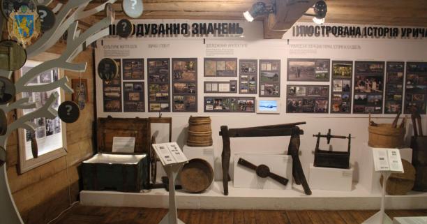 У межах проєкту «Світ карпатських розет» відбувся прес-тур об’єктами дерев’яної архітектури Бойківщини