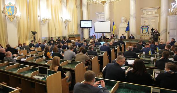 Рішення сесії: профінансують 29 обласних цільових програм
