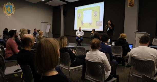 У центрі Шептицького провели громадський форум «Люди Дії.Talks»