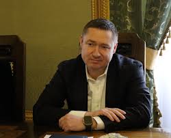 Авто з Латвії на ЗСУ, відкриття ДБСТ та центру протезування: яким був тиждень на Львівщині