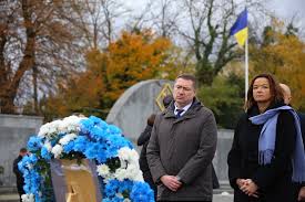 На Львівщину з робочим візитом прибула глава МЗС Словенії