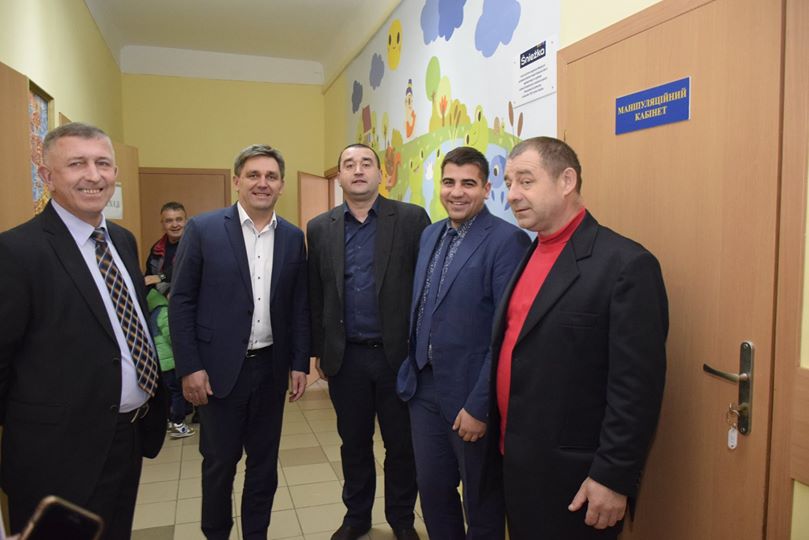 Барвиста терапія для маленьких пацієнтів