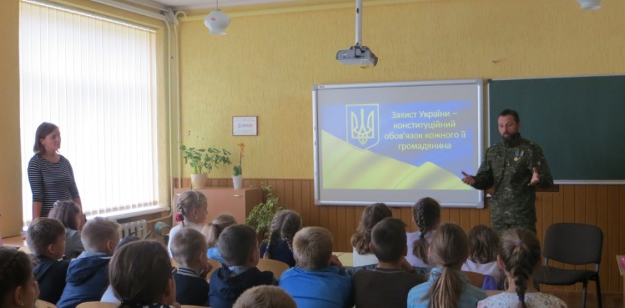 Уроки мужності в опорному закладі смт Івано-Франкове