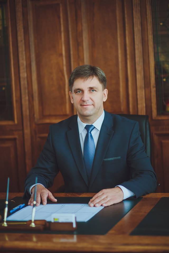 Подав у відставку голова Яворівської районної державної адміністраії Орест Хлян