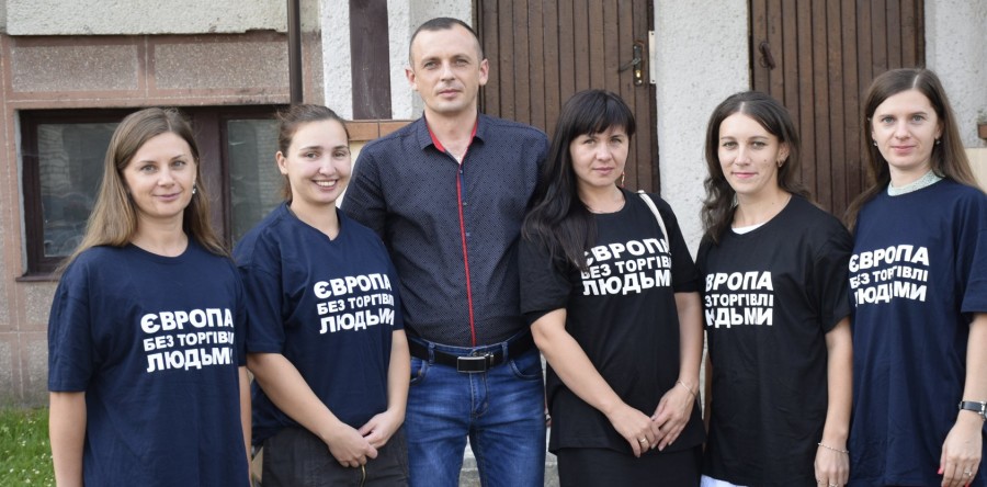 Що таке торгівля людьми