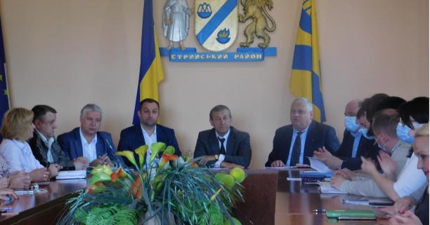 «У Стрийському районі, де налічується 14 територіальних громад, вже функціонує 10 служб у справах дітей», – Володимир Лис