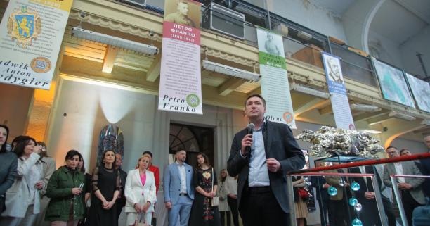 «Незліченна кількість вихідців з нашої області стали світилами не лише європейської, але й світової науки»,- Максим Козицький