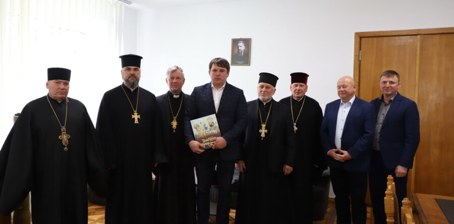 Ярослав Коминський зустрівся з отцями Православної Церкви України Яворівського благочиння