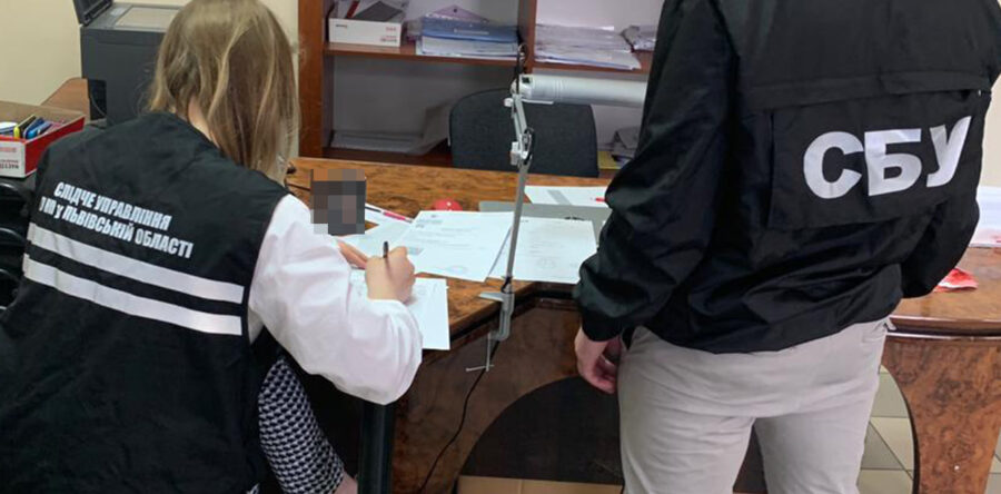 На Львівщині #СБУ заблокувала схему масштабної фальсифікації результатів ПЛР-тестів на COVID-19