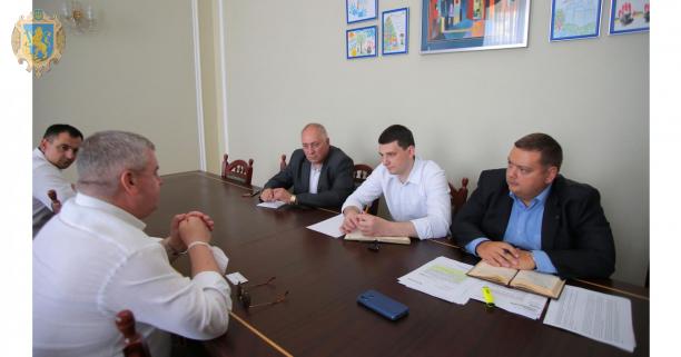 У межах робочої наради розглянули питання забезпечення лісосировиною підприємств Львівщини