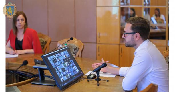 Органам управління на Львівщині пропонують перейти в онлайн-формат роботи з документами за принципом системи Paperless