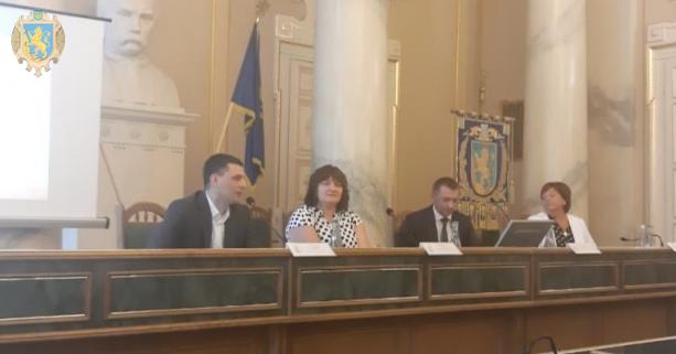 Органам місцевого самоврядування розповіли про особливості надання послуг з державної реєстрації актів цивільного стану