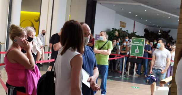 Вчора на Львівщині провакцинували 8519 осіб, з них 1315 – у центрах вакцинації