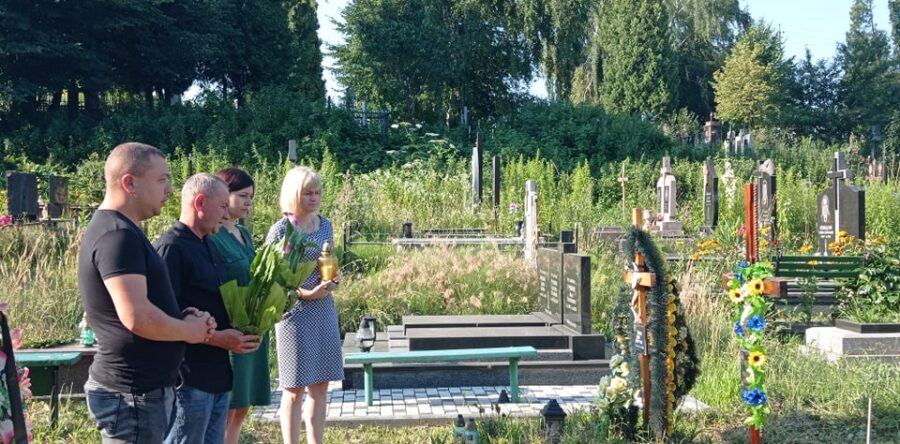 КОЛЕКТИВ РАЙДЕРЖАДМІНІСТРАЦІЇ ВШАНУВАЛИ ПАМ’ЯТЬ АНДРІЯ ШУМСЬКОГО