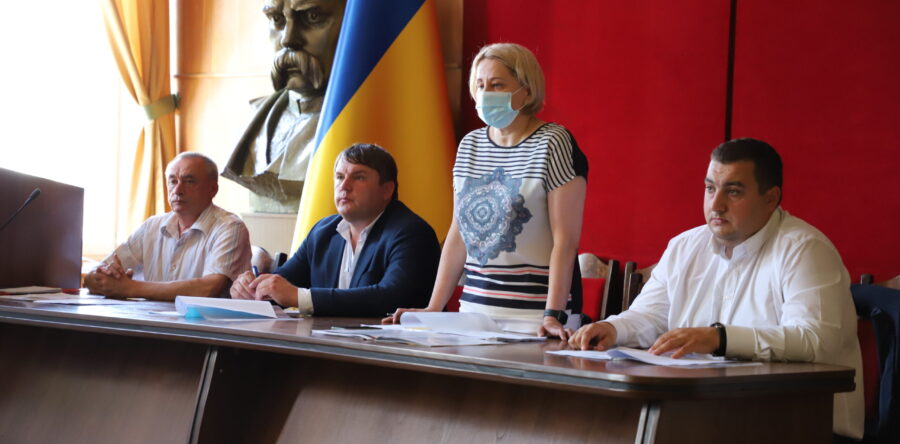 ЄДИНИЙ СПОСІБ ПОБОРОТИ COVID-19  ВАКЦИНАЦІЯ