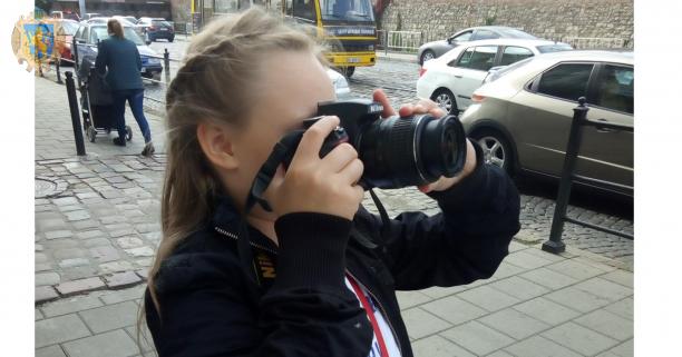 Школярів, які полюбляють знімати відео, запрошують до участі у конкурсі