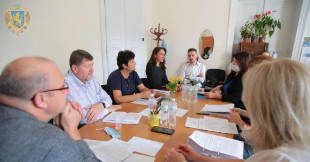 Львівська ОДА ініціює створення навчально-методичного центру культури і мистецтв