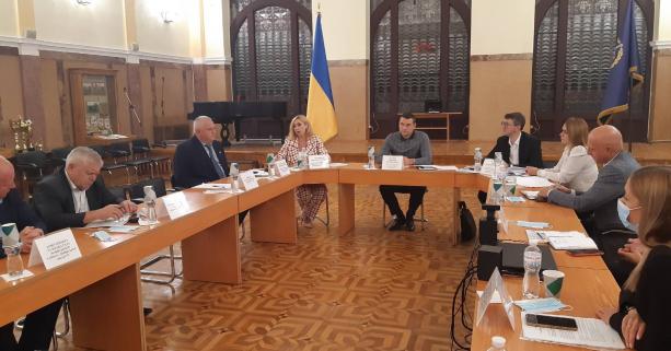 У Львівській обласній прокуратурі відбувся круглий стіл органів виконавчої влади щодо захисту прав дітей