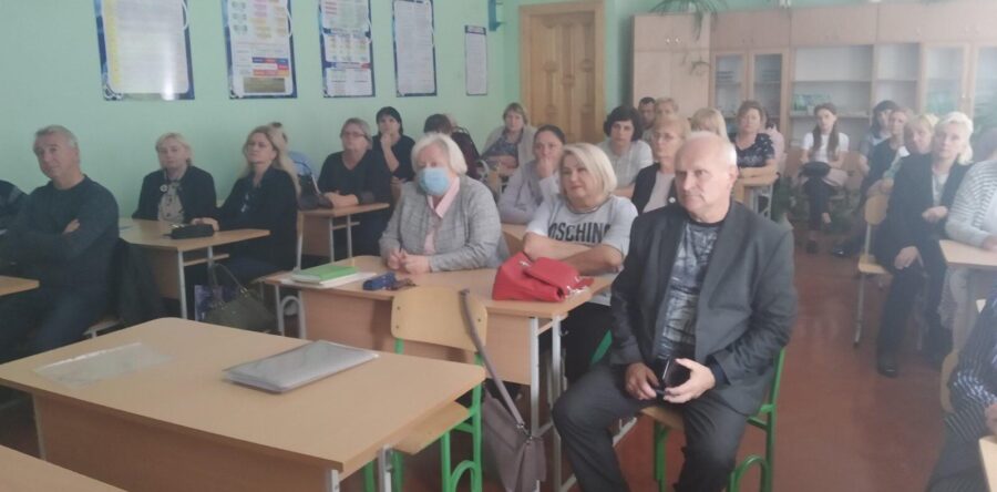 Нарада з педагогічним колективом Судововишнянської ТГ з питань проведення вакцинації від COVID-19