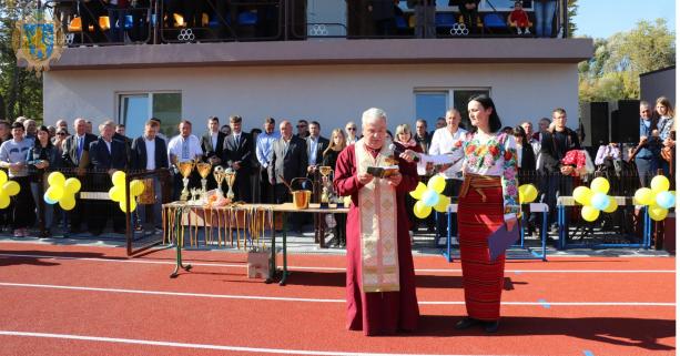 На День міста в Буську відкрили оновлений стадіон, де зіграли перші футбольні матчі