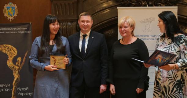 Максим Козицький відзначив переможців обласного туру Всеукраїнського рейтингу «Сумлінні платники податків-2020»