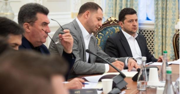 РНБО під головуванням Президента розглянула питання активізації вакцинації проти COVID-19