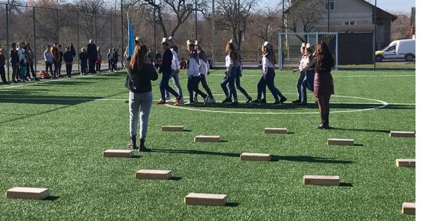 У Доброгостові облаштували спортивний майданчик для мініфутболу