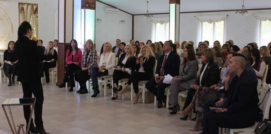У місті Новояворівську відбувся перший жіночий економічний форум