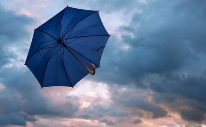 23 жовтня вранці та вдень місцями пориви західного вітру 15 –20 м/с.