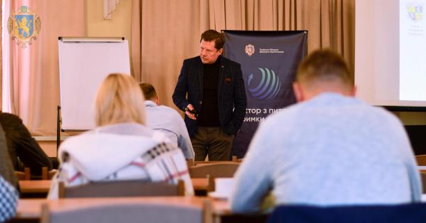 В межах завершального тренінгу майбутні експортери вивчали особливості експортних контрактів