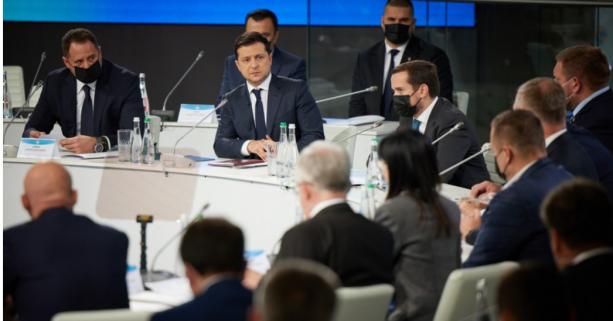 Глава держави в Одесі на засіданні Конгресу місцевих та регіональних влад: Треба вакцинуватися – на сьогодні це єдине рішення